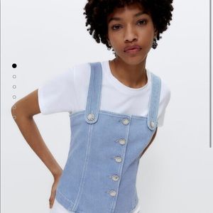Uterqüe denim top with embellished buttons - Brand new!